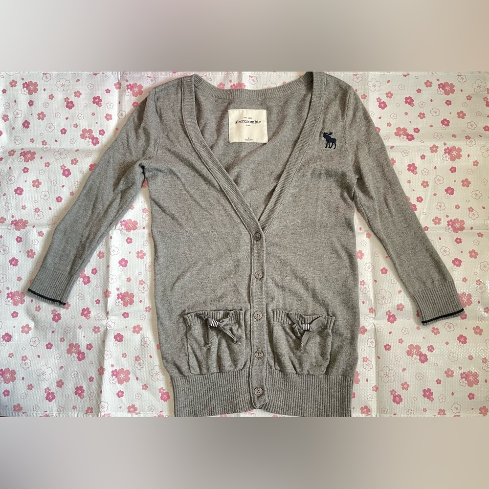Abercrombie Kids Girls Gray Cardigan W/ Cute Bows on Pockets Size L